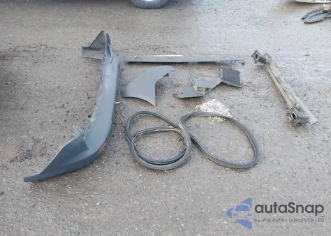 2016 Ford Transit Connect Xl z USA, uszkodzony, nr VIN NM0LS7E76G1234084